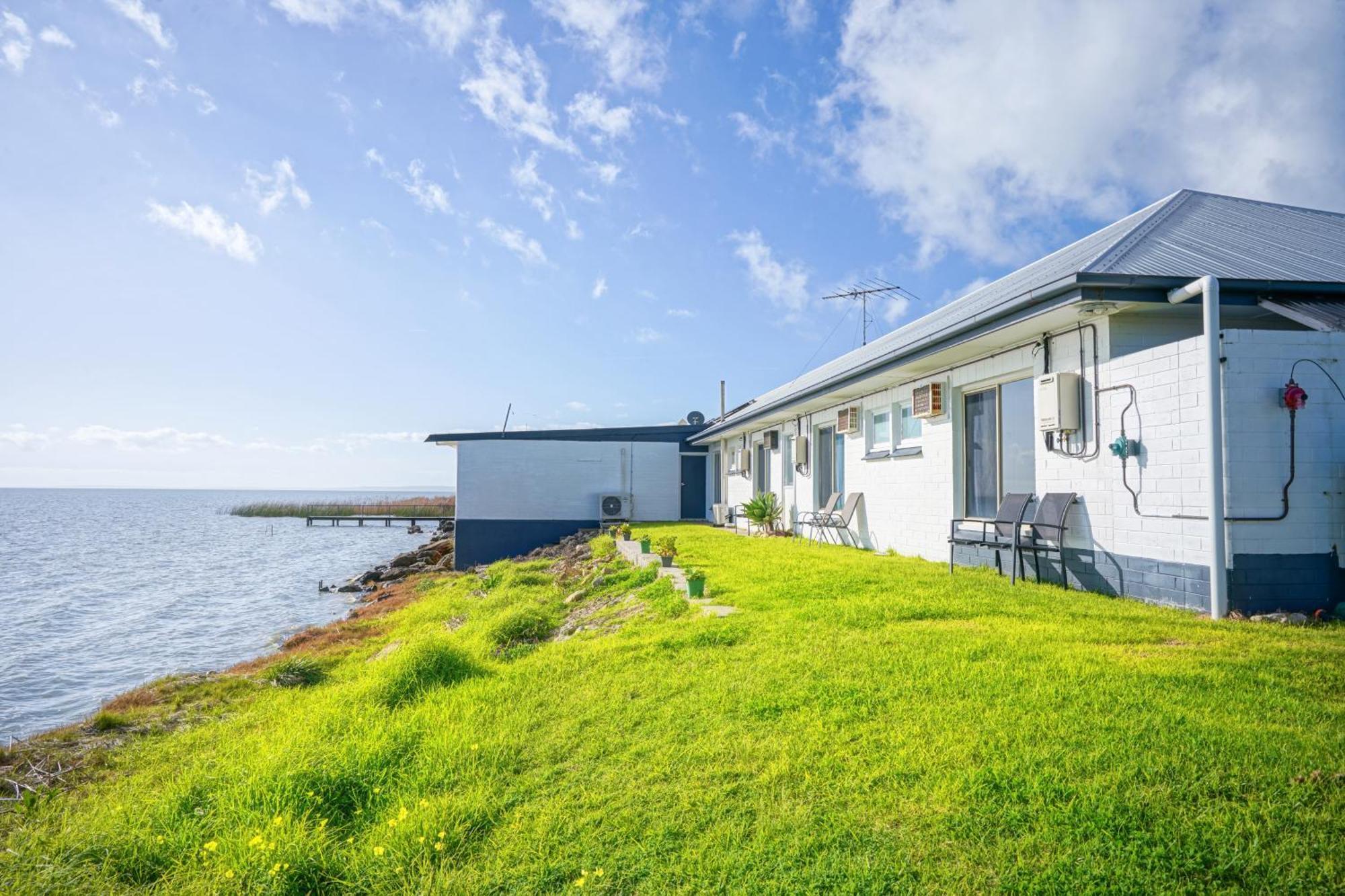 Meningie Waterfront Motel Eksteriør bilde