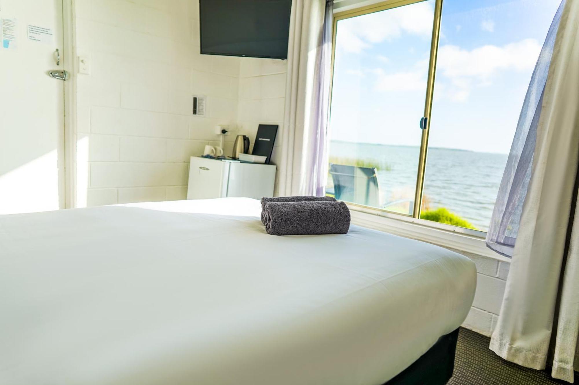 Meningie Waterfront Motel Eksteriør bilde